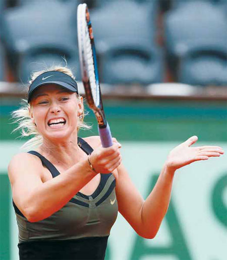 Sharapova into third French semi