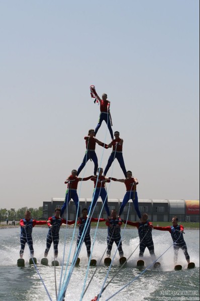 中美澳藝術(shù)滑水對(duì)抗賽