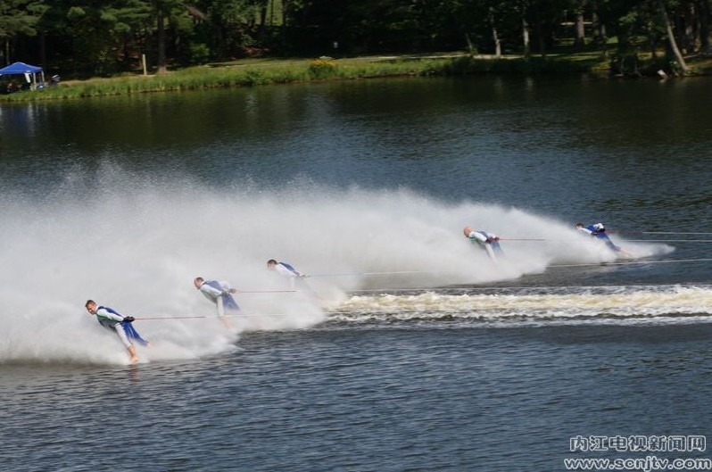 中美澳藝術(shù)滑水對抗賽