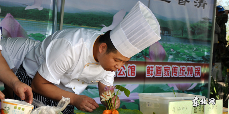 虎林市生態(tài)荷花節(jié)開幕 千畝野荷競綻放