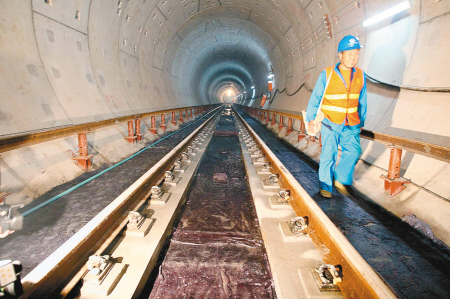 西安地鐵首條線路2011年9月28日通車試運行