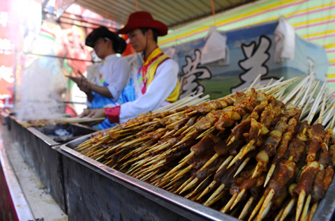 到怒江傈僳族鬧“闊時(shí)”節(jié)(組圖)