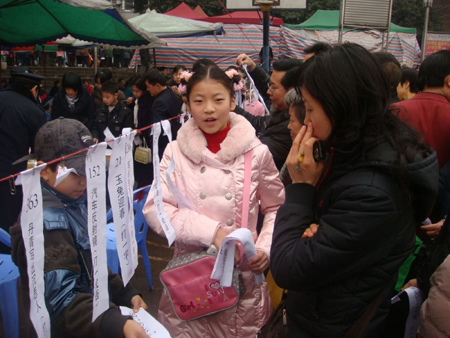 宜賓：春節(jié)寒潮止不了游客熱情的步伐