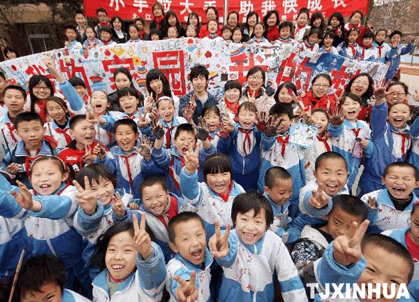 畫筆描繪“流動(dòng)花朵”的美麗夢(mèng)想