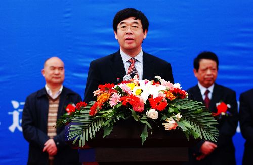 全國自行車環(huán)浉河大賽開幕 海內(nèi)外千余名選手角逐