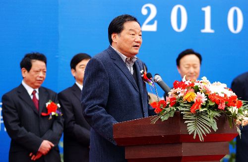 全國自行車環(huán)浉河大賽開幕 海內(nèi)外千余名選手角逐