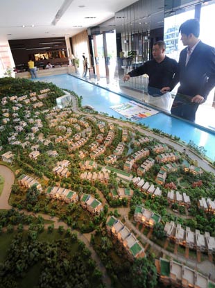 云南大理洱海“填湖”建別墅事件再追蹤