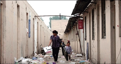 北京拆除蟻族聚居地唐家嶺村違章建筑(圖)