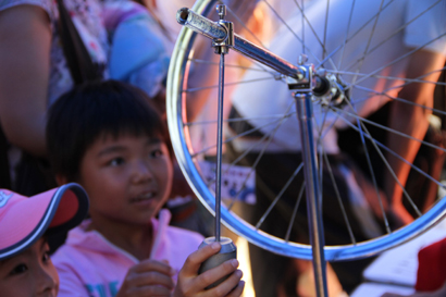 市民進(jìn)校園與大連理工大學(xué)師生共度“嘉年華”