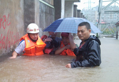 戰滔天巨浪 救黎民百姓—安徽省安慶市消防支隊抗洪搶險紀實