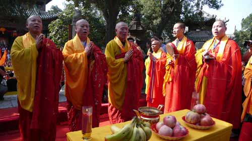 山西運城：華人齊聚關公故里 世界最高關帝像落成