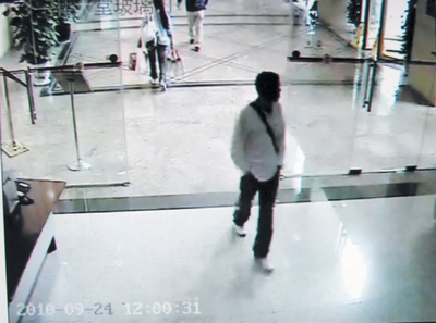 取款13萬出門即搶 帶著錄像截圖找出劫匪