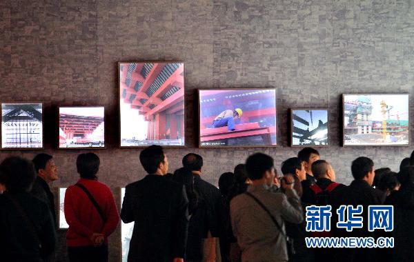 世博會中國館續展首日場面火爆