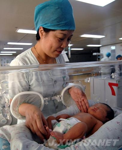 新疆建成首個新生兒無陪護、層流潔凈病房