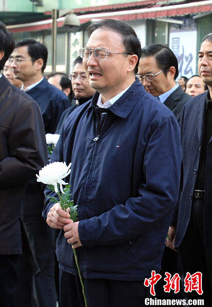 上海大火受災(zāi)居民獲每月70元/㎡租房補貼(圖)