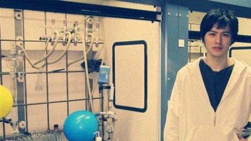 北大前校草葉欽達網絡爆火 校草男明星PK