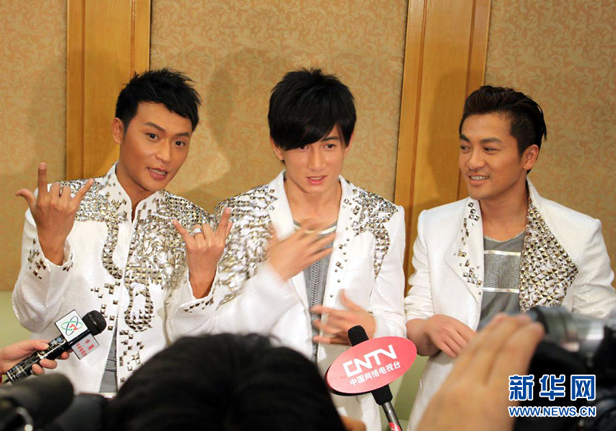 重溫經典 明星合體“搶錢”