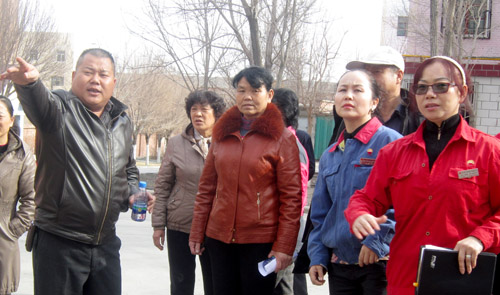 白堿灘小區(qū)物業(yè)：請居民提意見