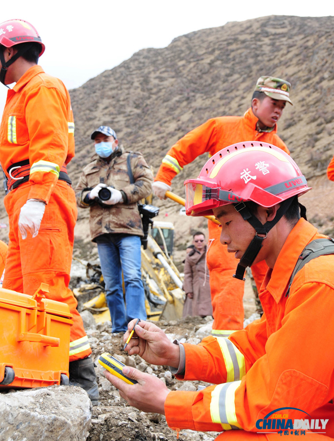 2000余人參與西藏滑坡災(zāi)害搜救 尚未發(fā)現(xiàn)生命跡象