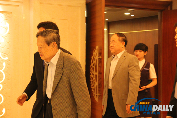 科學(xué)與文學(xué)的對(duì)話：當(dāng)楊振寧遇上莫言