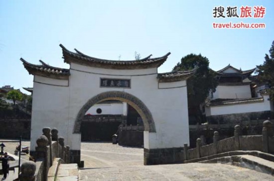 滇西春色擋不住　孔雀之鄉德宏體驗邊境文化