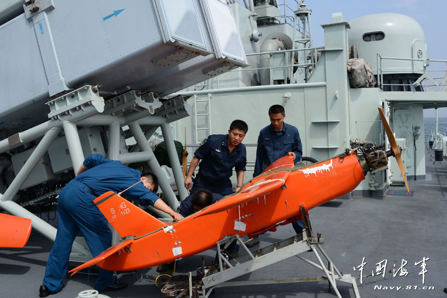 南海艦隊十余艘艦艇海上集訓 實彈射擊火力兇猛