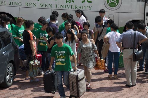 北京人文大學(xué)2013年迎新工作正式拉開序幕