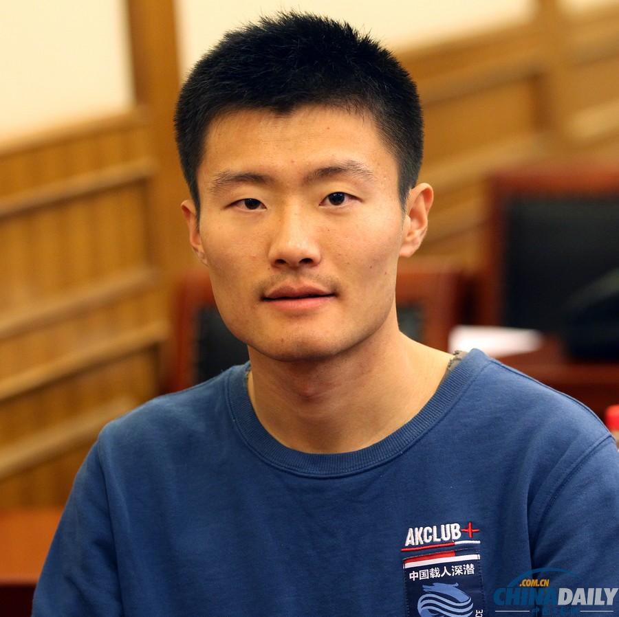 第二批六名潛航員學(xué)員正式亮相 包括2名女性