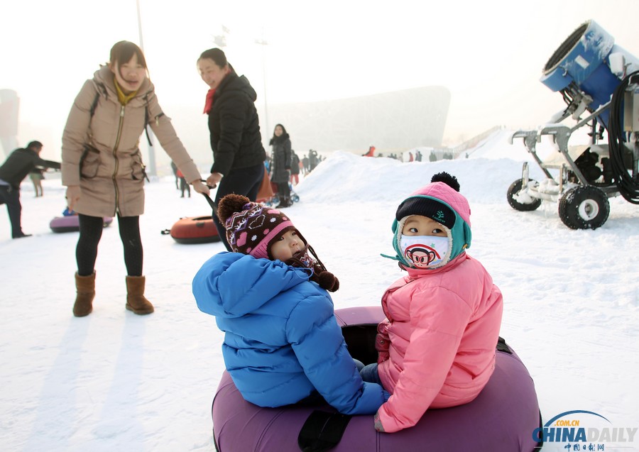 北京：“鳥巢”歡樂冰雪季外場開放