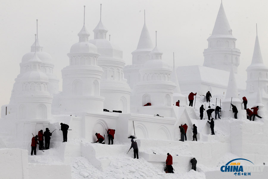 大型雪雕亮相吉林長(zhǎng)春