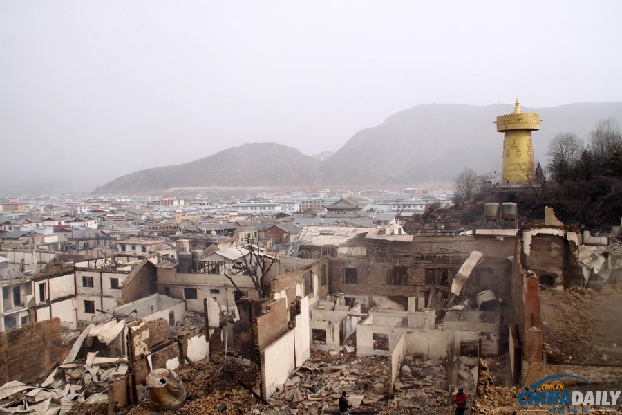 實(shí)拍香格里拉獨(dú)克宗古城災(zāi)后一片廢墟