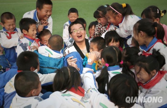 趙寧：大學生村官的老師夢