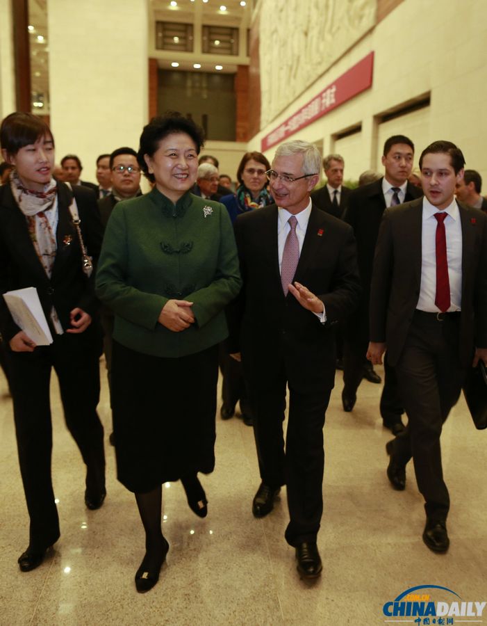 《中法建交50周年回顧展》在北京開(kāi)幕