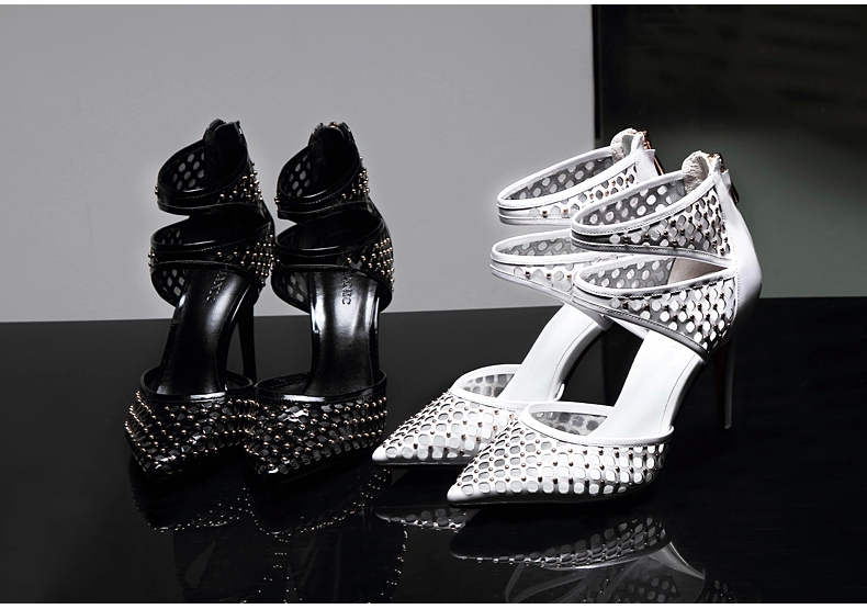 KOMANIC柯瑪妮克， 同步全球時尚