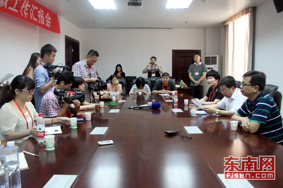 楊婷婷各科試卷原件公布 作文答題區域空白未作答