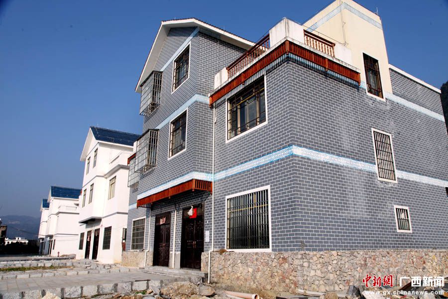 廣西自治區副主席唐仁健到環江縣調研扶貧工作