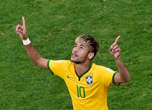 塞薩爾奉獻(xiàn)精彩撲救 巴西點(diǎn)球險(xiǎn)勝智利