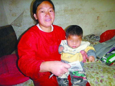 樂(lè)觀媽媽賣(mài)魚(yú)為子治病　好心網(wǎng)友驅(qū)車(chē)雪中送碳