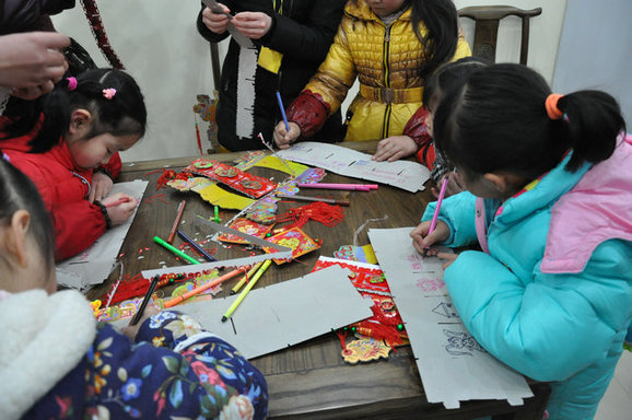 歡樂(lè)鬧元宵 錫城節(jié)日氣氛濃