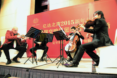 哥廷根交響樂團的門檻很高薪水不多壓力很大仍在堅持