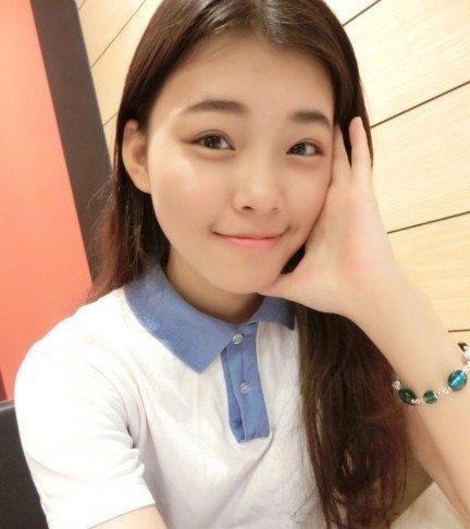 網友旅途中曬各地心中最美校服