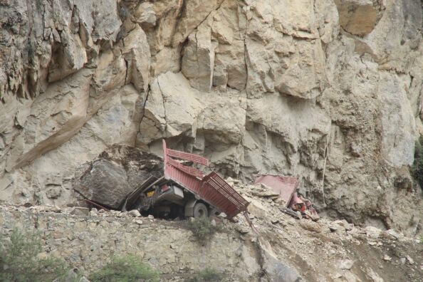 川滇交界再發5.9級地震 武警云南省總隊650名官兵第一時間增援救災