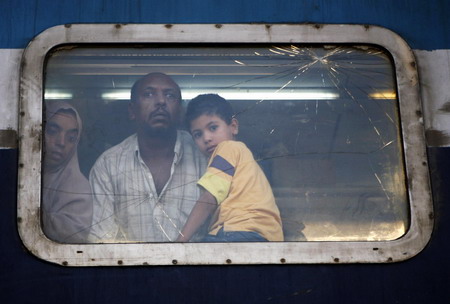 Egypt passenger trains collide, 25 dead