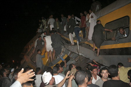 Egypt passenger trains collide, 25 dead
