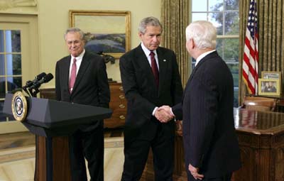 人物特寫二：美國(guó)防部未來“掌門人”羅伯特?蓋茨