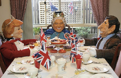 英王室粉絲自制“王座馬桶” 住所儼然“小白金漢宮”