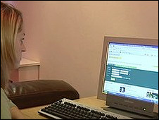 新學年將至 小心網上租房陷阱