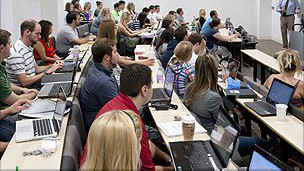 英國(guó)大學(xué)生對(duì)課程滿意度創(chuàng)新高