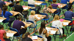 英大學招生信息“含糊不清”受批評