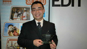 留英訪談：華人獲英國高校學(xué)聯(lián)終生成就獎(jiǎng)